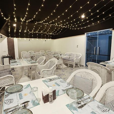 Hotel Le Castle Rudrapur Zewnętrze zdjęcie
