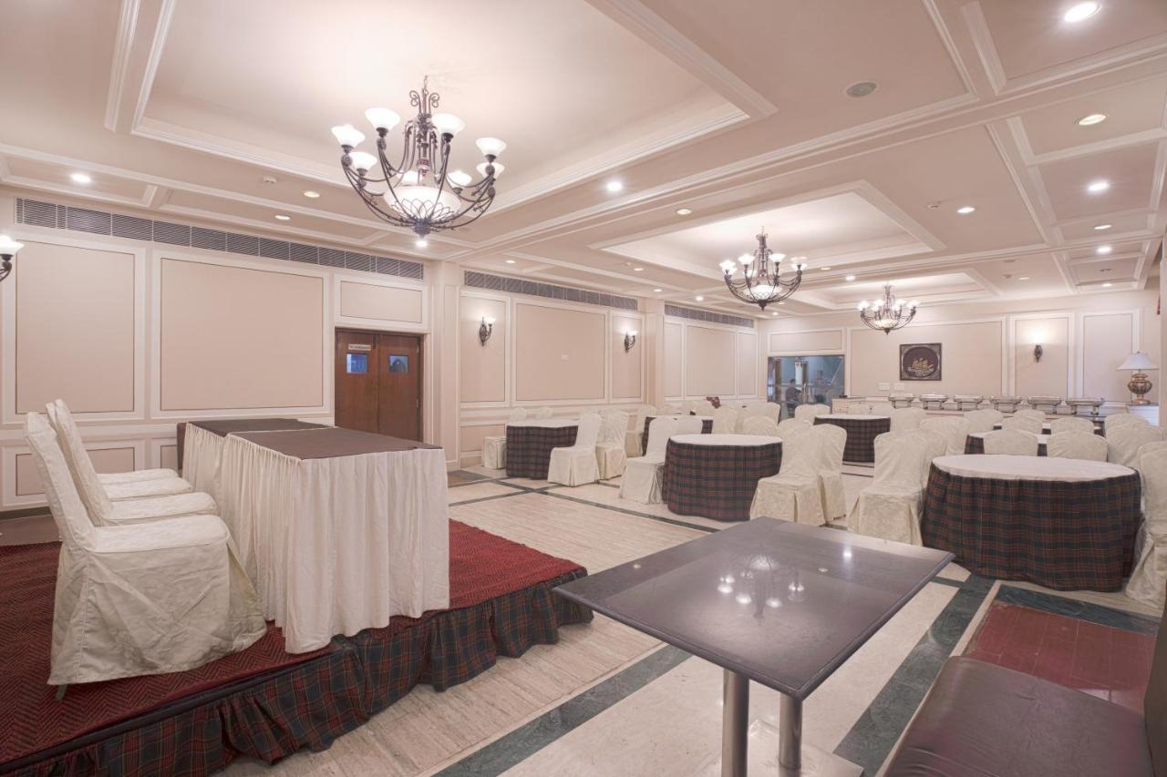 Hotel Le Castle Rudrapur Zewnętrze zdjęcie